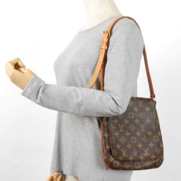 louis vuitton musette salsa short strap